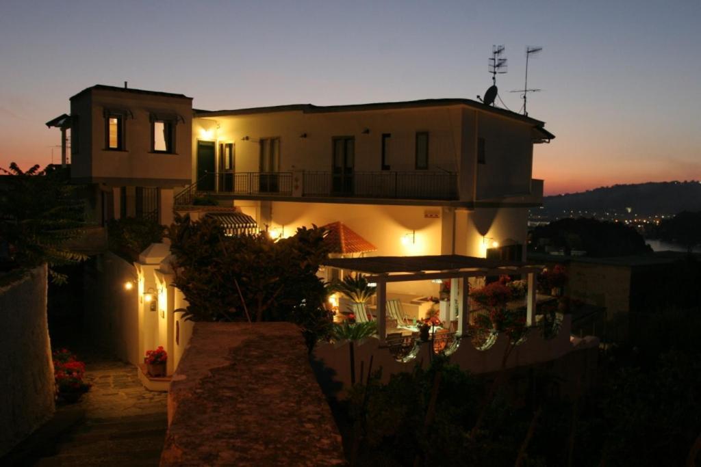 B&B Dea Fortuna Bacoli Εξωτερικό φωτογραφία